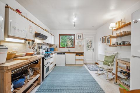 2 St Marys Tower St. Marys Road, Birnam, Dunkeld, PH8 0BJ