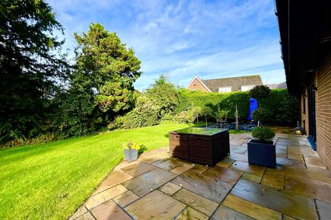 5 bedroom detached house for sale - Fiveways Springfield Lane, Eccleston