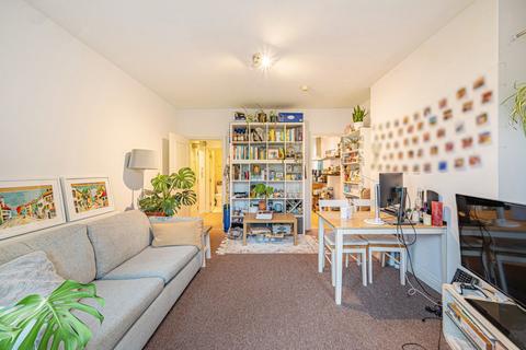 1 bedroom flat for sale, Wellmeadow Road, Catford, London, SE6
