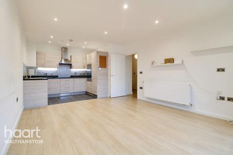 2 bedroom apartment for sale, Thornbury Way, Walthamstow