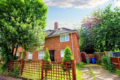 4 bedroom semi-detached house to rent, Pettus Road, Norwich NR4