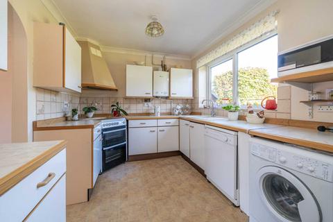11 Green View Close, Bovingdon, Hemel Hempstead, HP3 0LE