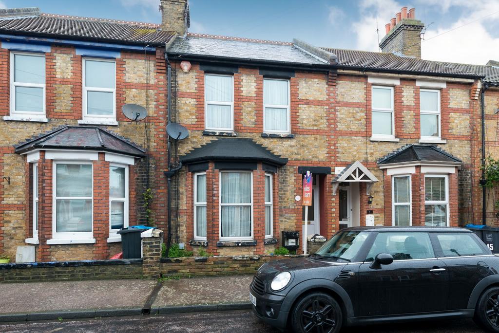 Bloomsbury Road, Ramsgate, CT11 2 bed terraced house for sale £240,000