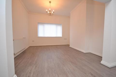 4 bedroom terraced house to rent, Gidlow Lane, Wigan, WN6