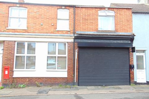 Hairdresser and barber shop to rent, Duke Street, Kettering NN16