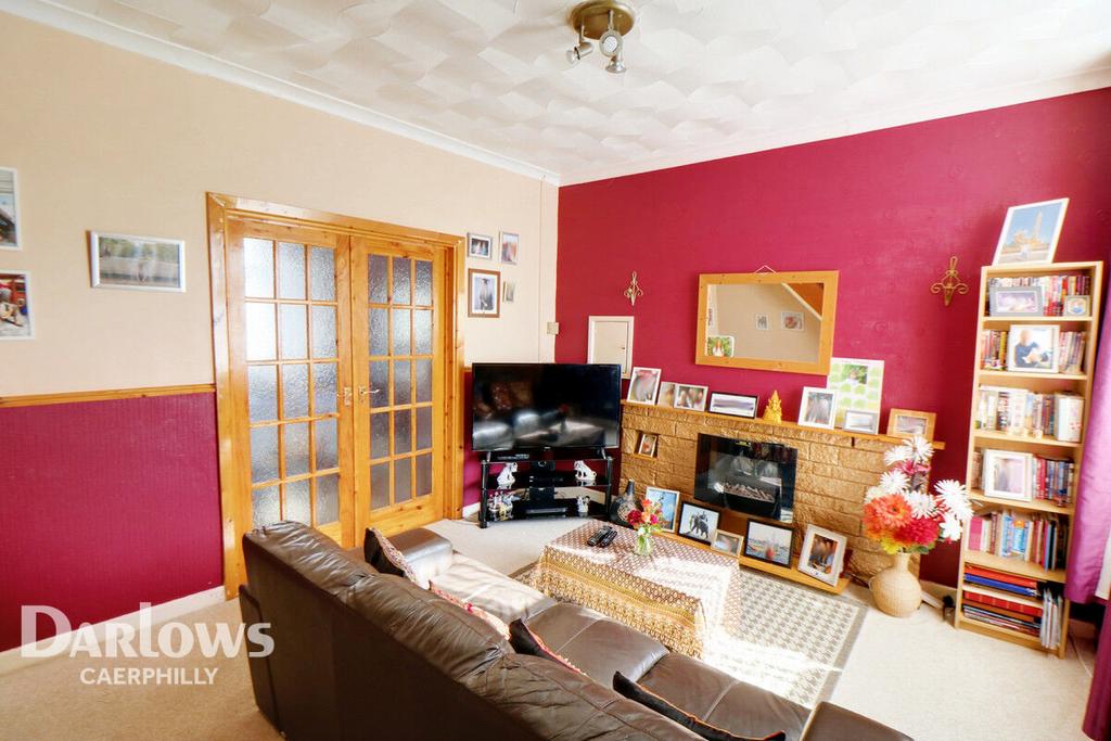 High Street, Abertridwr 3 bed terraced house for sale £140,000