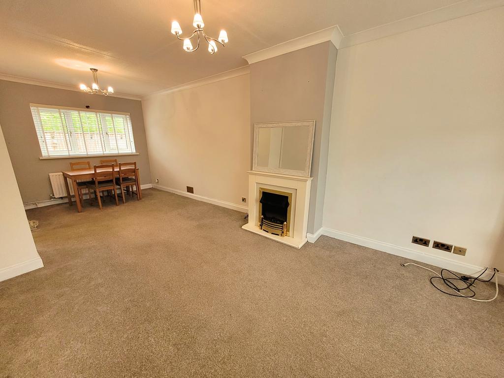 WAY, NOTTAGE, PORTHCAWL, CF36 3RP 3 bed semidetached house for