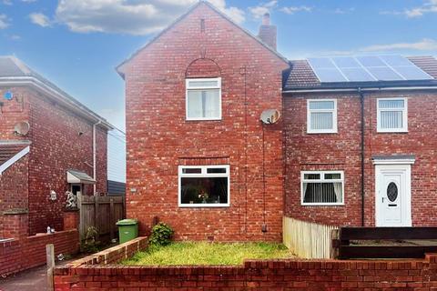 2 bedroom semi-detached house for sale - Kirkley Avenue, South Shields, Tyne and Wear, NE34 6PE
