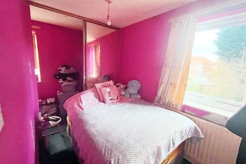 2 bedroom semi-detached house for sale - Kirkley Avenue, South Shields, Tyne and Wear, NE34 6PE