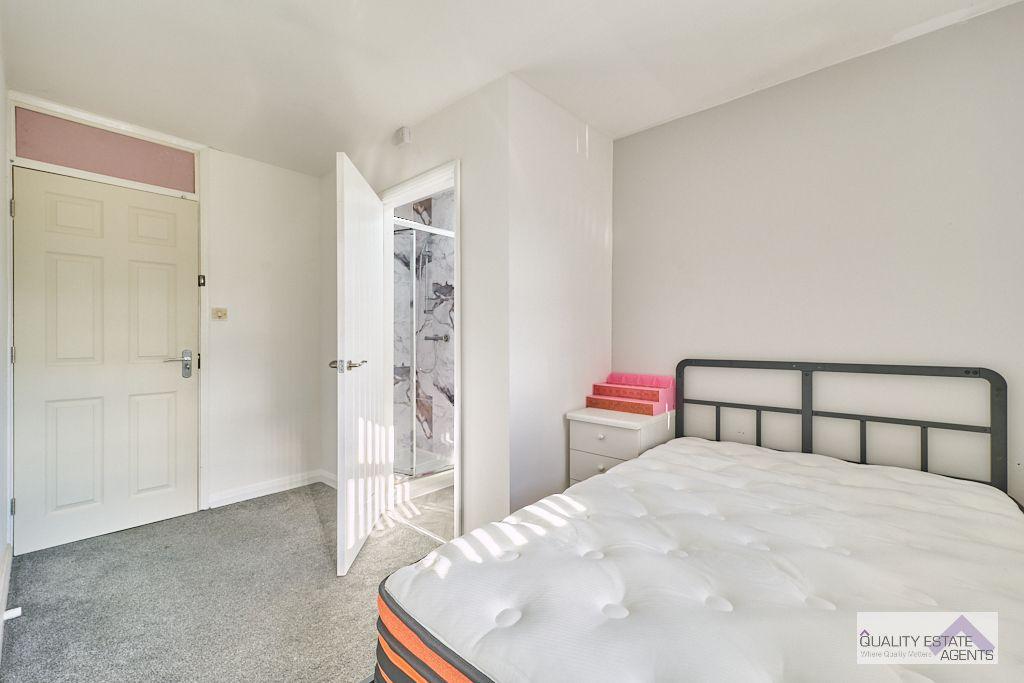 Room 3 with en-suite