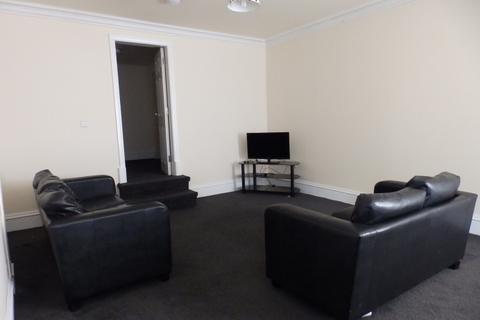 2 bedroom flat to rent, Apt 1, 3 Ribblesdale Place Preston PR1 3AF