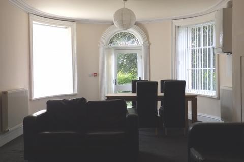 2 bedroom flat to rent, Apt 1, 3 Ribblesdale Place Preston PR1 3AF