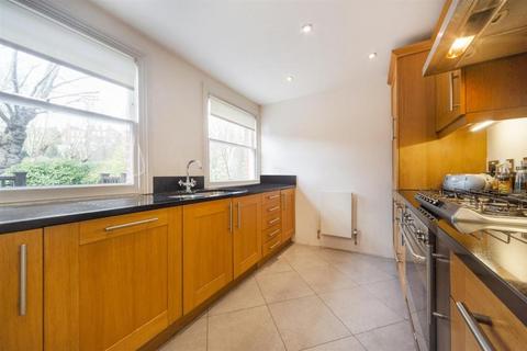 3 bedroom flat to rent, Langland Gardens, Hampstead, NW3