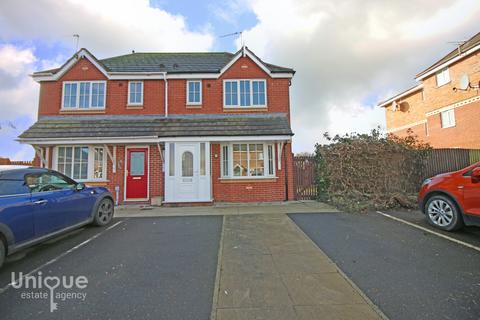 2 bedroom semi-detached house for sale - Quayside,  Fleetwood, FY7