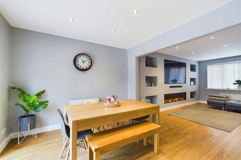 17 Windgate, Skelmersdale, WN8 8NZ