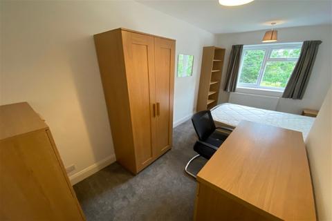 5 bedroom semi-detached house to rent, London Road, Headington, Oxford, Oxford, OX3