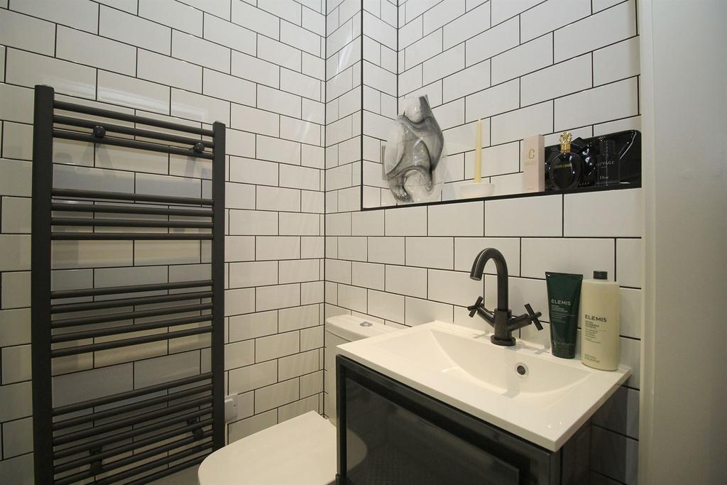 Ensuite