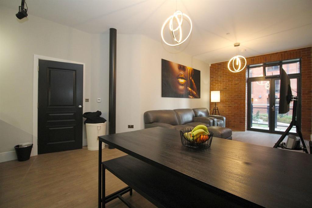 Lounge / Diner