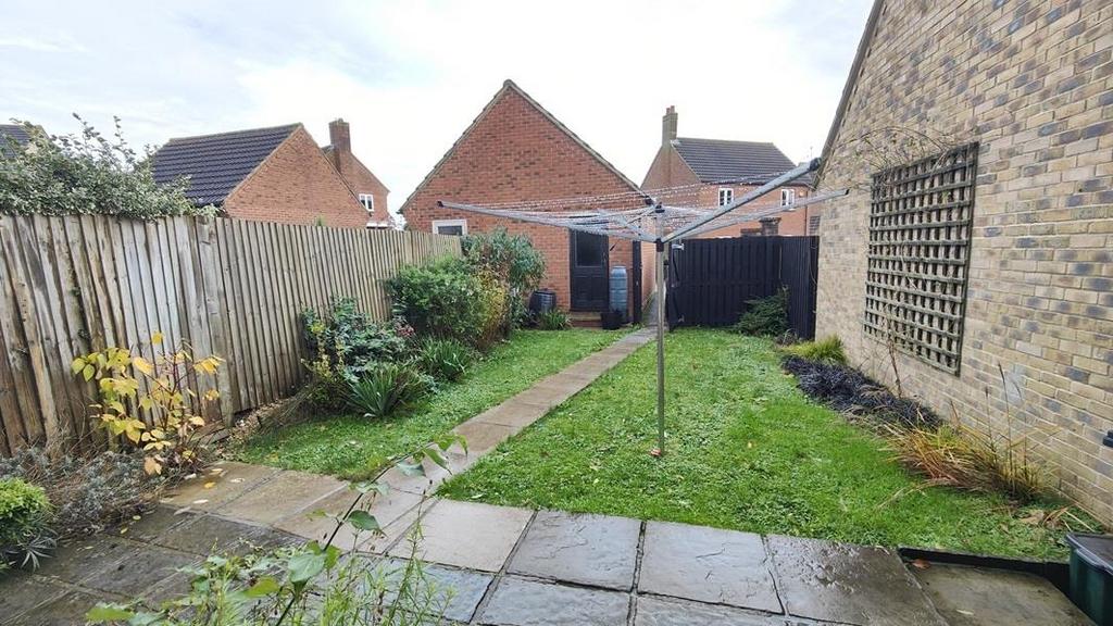 Granville Way, Sherborne, DT9 3 bed end of terrace house for sale £