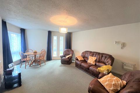2 bedroom ground floor flat to rent, Westwood Court, Barnsley, S70 2LT