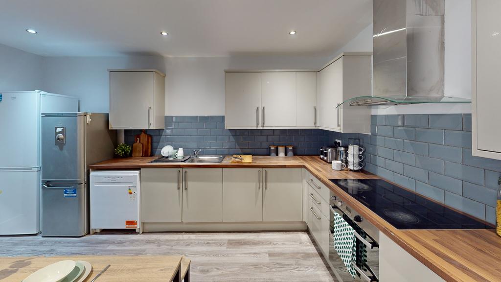 Kitchen (2)