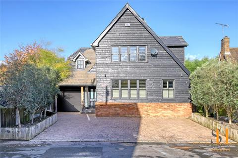18 Back Lane, Stock, Ingatestone, CM4 9DG