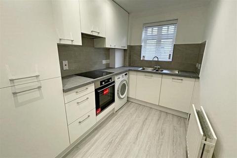 2 bedroom flat to rent, Bournemouth