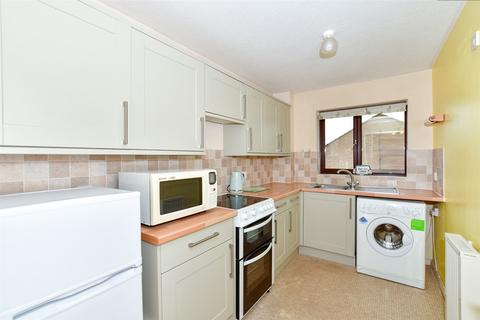 2 bedroom flat for sale, Dove Close, Chatham, Kent