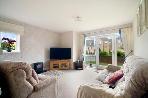 2 bedroom apartment for sale, at Greenfields, Theedway, Leighton Buzzard LU7
