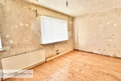 2 bedroom semi-detached house for sale - Meadow Road, Trimdon, Trimdon Station, Durham, TS29