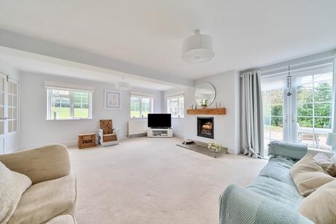 4 bedroom detached house for sale - Hillside, Hough-on-the-Hill, Grantham, Lincolnshire, NG32