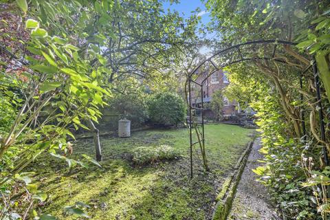 4 bedroom semi-detached house for sale, Westbere Road, London, NW2