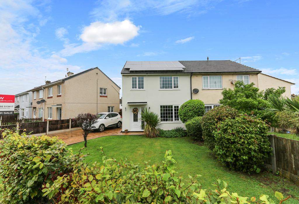 Cherry Grove, Doncaster, South Yorkshire 3 bed semidetached house for