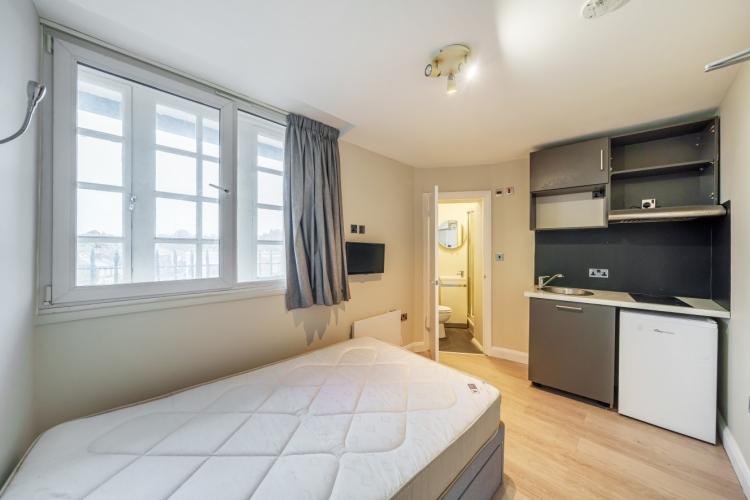 Tunnel Avenue London SE10 Studio to rent £1,175 pcm (£271 pw)
