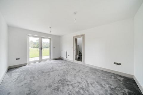 3 bedroom semi-detached house for sale - Llanddewi Hills,  Llandrindod Wells,  LD1