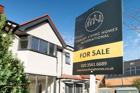 42 Allan Way, London, W3 0PN
