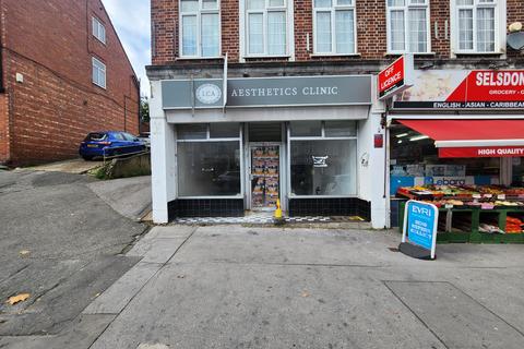 Shop to rent, Addington Road, South Croydon CR2