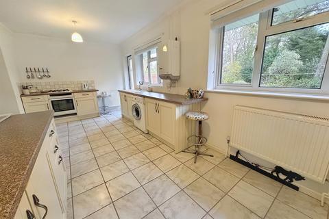 35 Apple Tree Grove, Ferndown, BH22 9LA