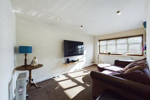 9 Egerton Close, Pinner, HA5 2LP
