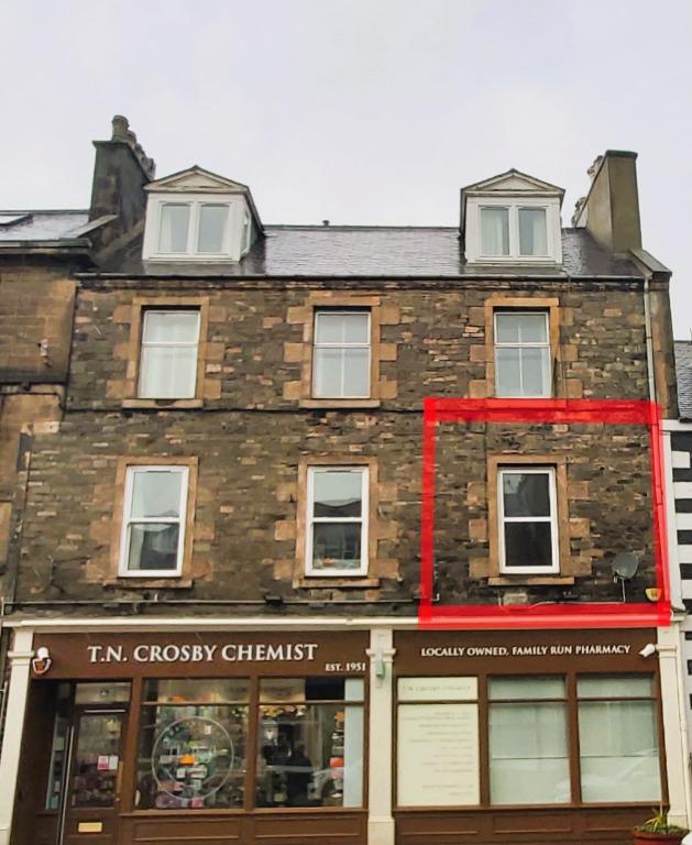 North Bridge St, Hawick, Scottish Borders, TD9 1 bed flat to rent £350 pcm (£81 pw)