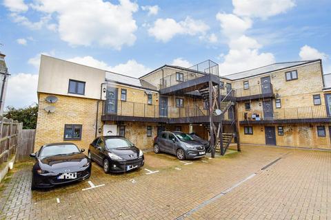 1 bedroom flat for sale, Court Lodge Road, Gillingham, Kent