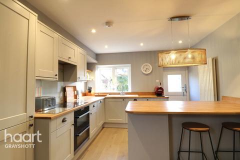 3 bedroom terraced house for sale, Lion Mead, Haslemere