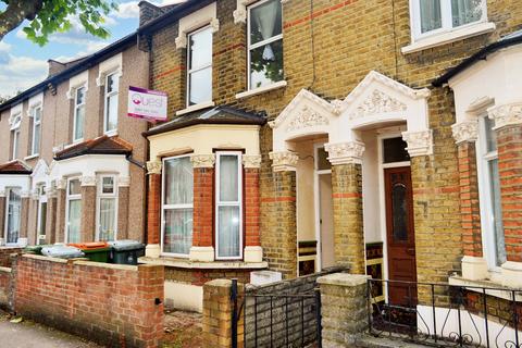 2 bedroom terraced house to rent, Hollington Road, London E6