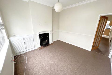 2 bedroom terraced house for sale, Tudor Road, Leicester, LE3 5JH