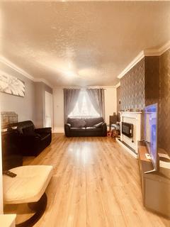 3 bedroom semi-detached house to rent, Palethorpe Road, Tipton DY4
