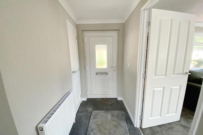 2 Bedroom Park Home - approx 36 x 20