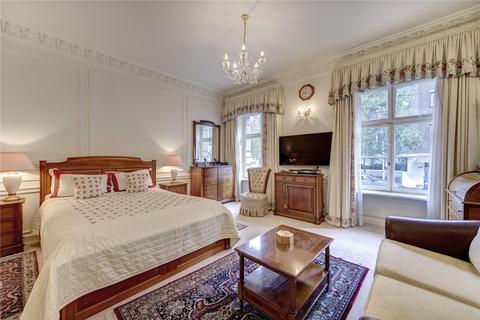 3 bedroom apartment for sale, Mansfield Street, London, W1G
