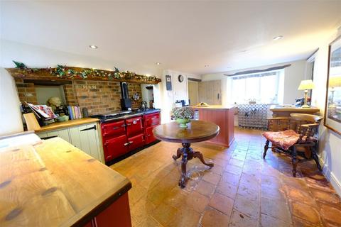 3 bedroom detached house for sale, Church Street, Empingham