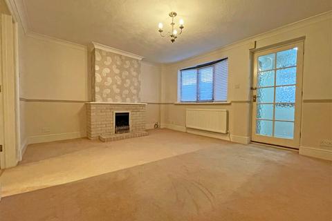3 bedroom end of terrace house for sale, Gable Court Mews, Weston Favel Village, Northampton, NN3 3NS