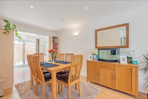 3 Springate Field, Slough, SL3 7DH